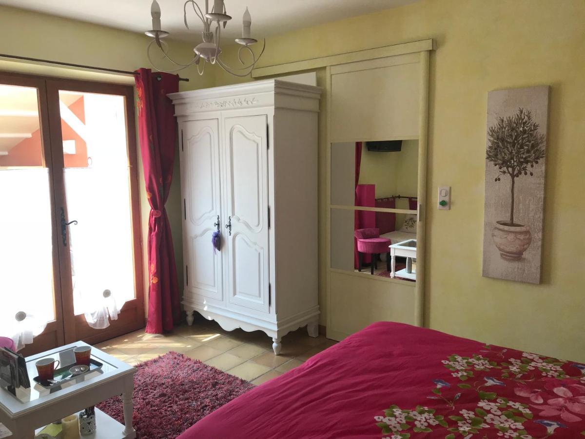 Bed and Breakfast Santolines En Provence Piolenc Exteriér fotografie